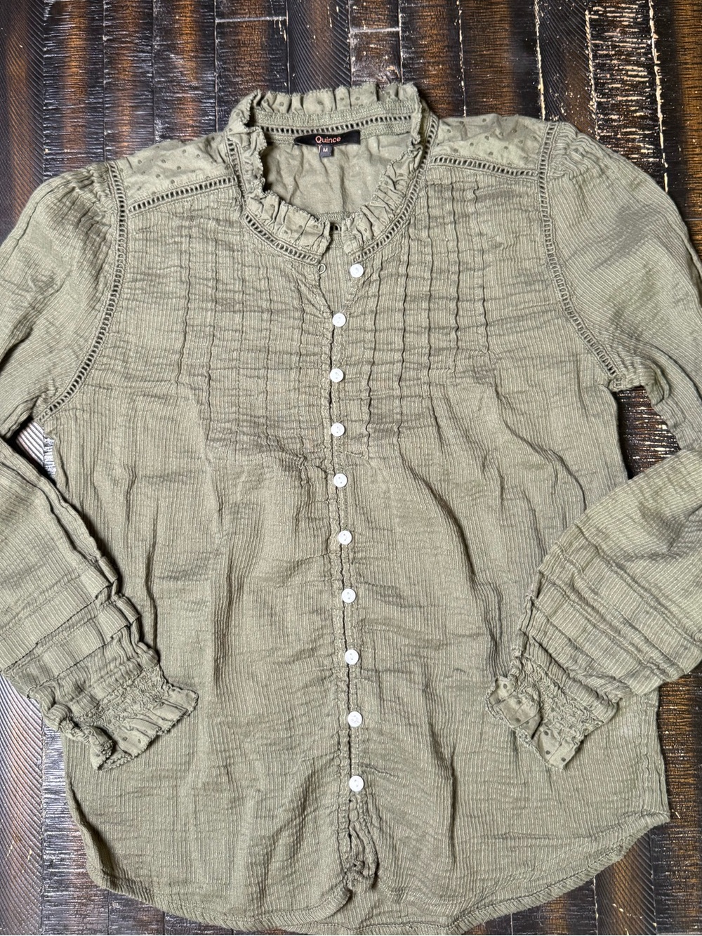 Quince Organic Textured Cotton Peasant Blouse Caper Green Ruffle Button Front Me - Picture 3 of 14
